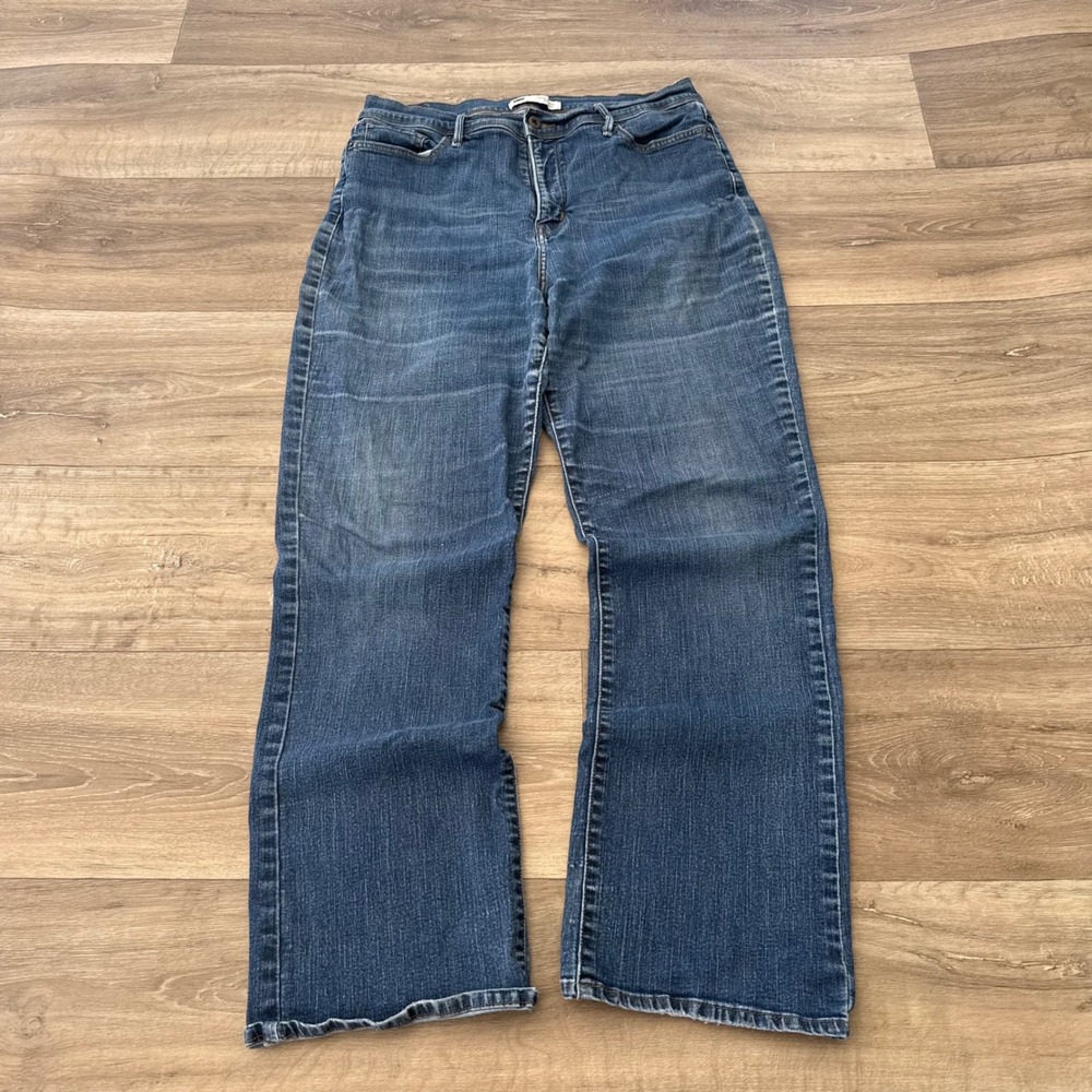 Levis 512 Perfectly Slimming Bootcut Jeans Medium Wash Blue Denim 16M W33 L32